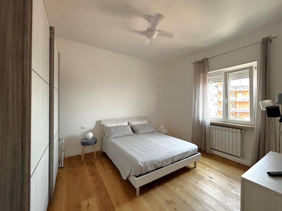 A Casa Di Roberta Appartement Salerno Buitenkant foto