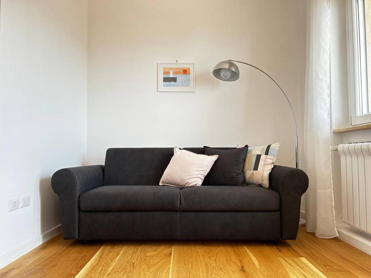 A Casa Di Roberta Appartement Salerno Buitenkant foto