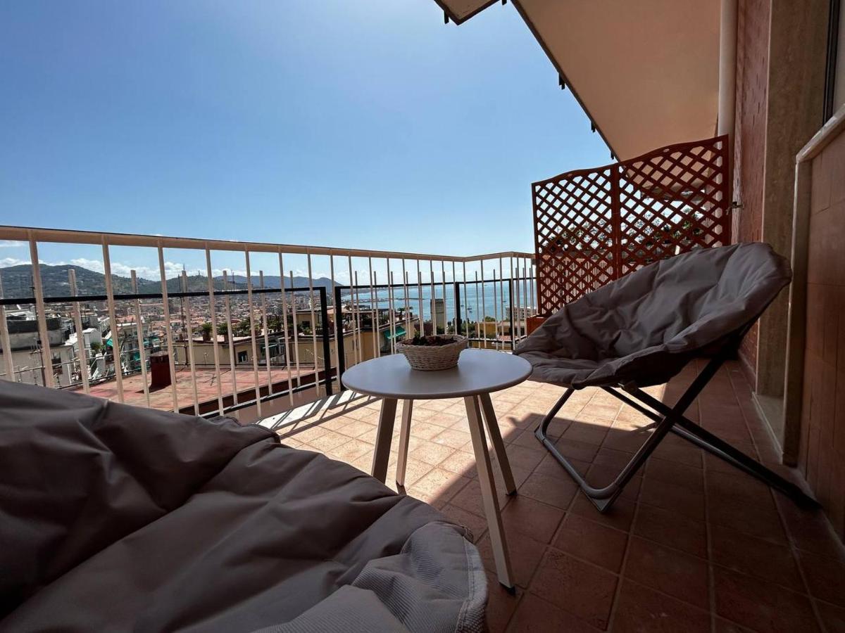 A Casa Di Roberta Appartement Salerno Buitenkant foto