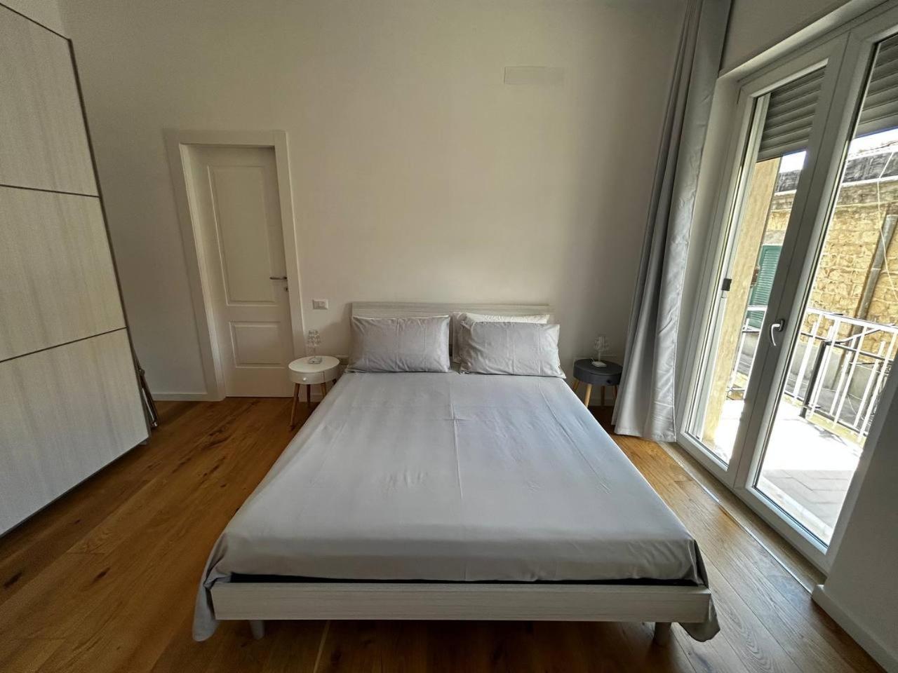 A Casa Di Roberta Appartement Salerno Buitenkant foto