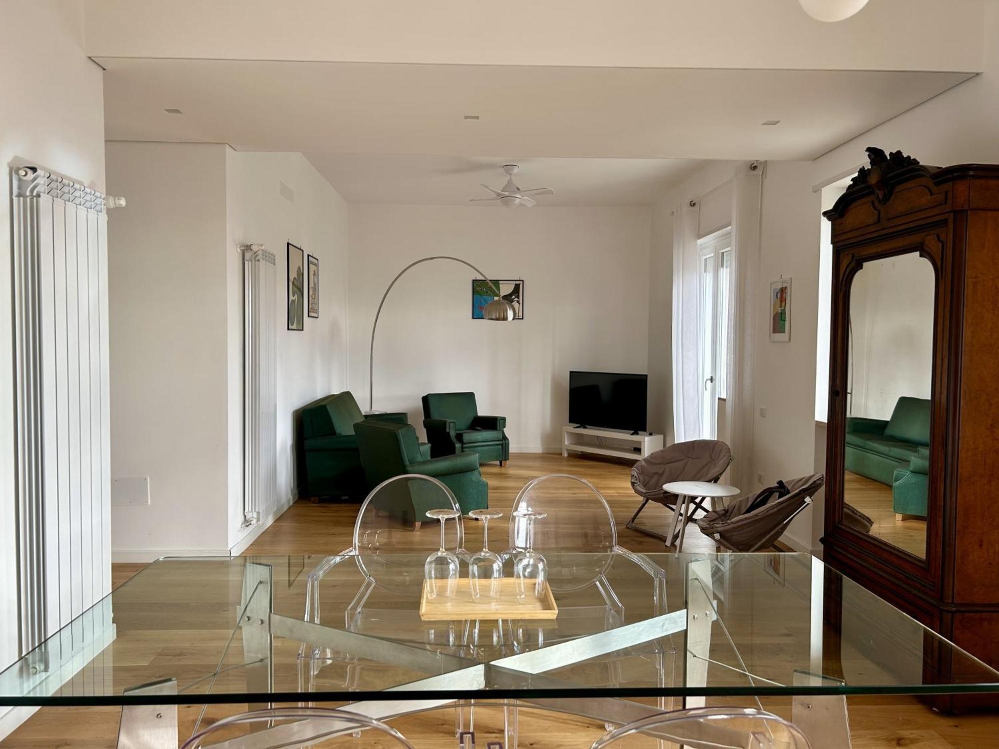 A Casa Di Roberta Appartement Salerno Buitenkant foto